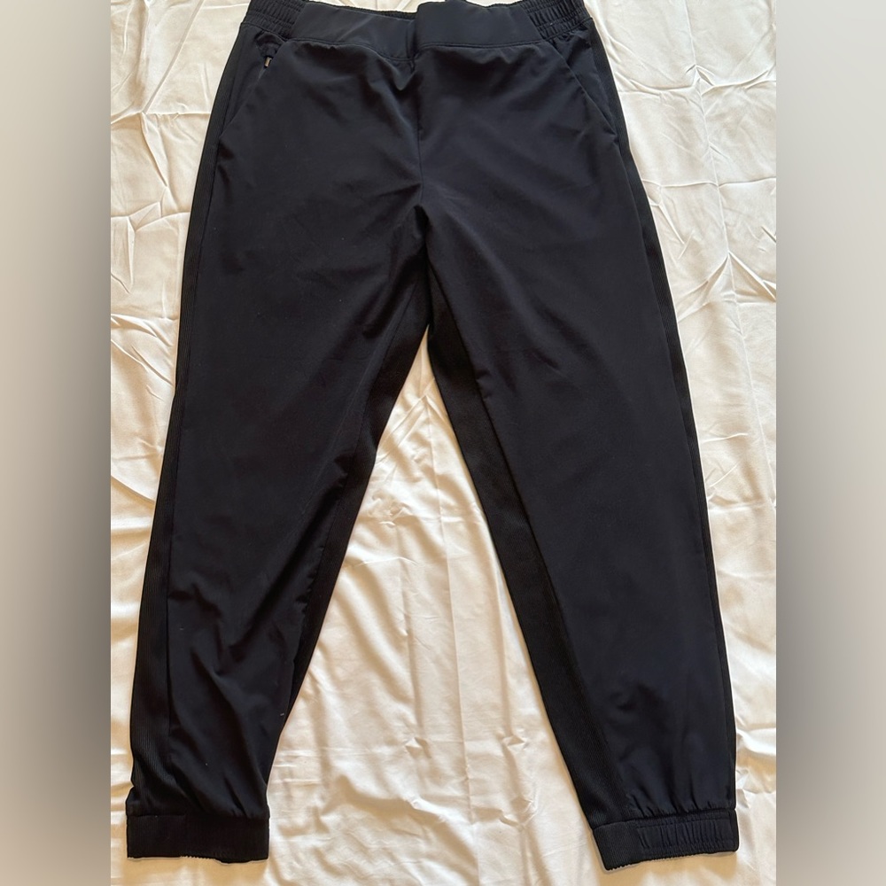 Like new Athleta Brooklyn Jogger